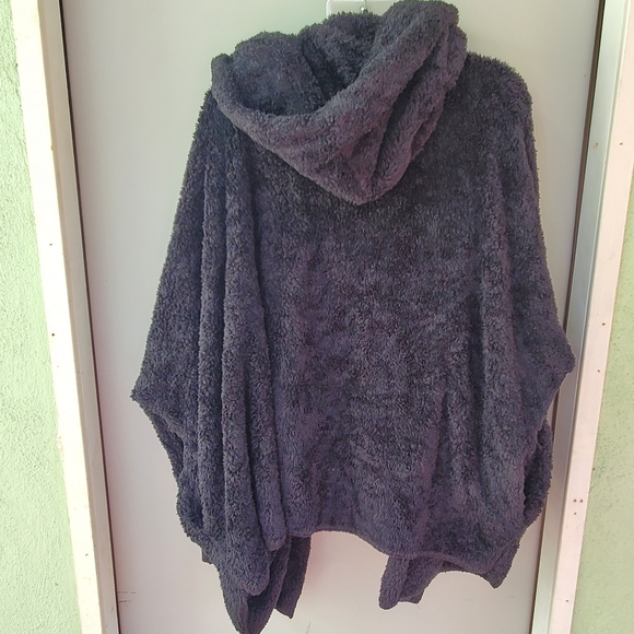 Black Chunky hooded sweater - Picture 11 of 11